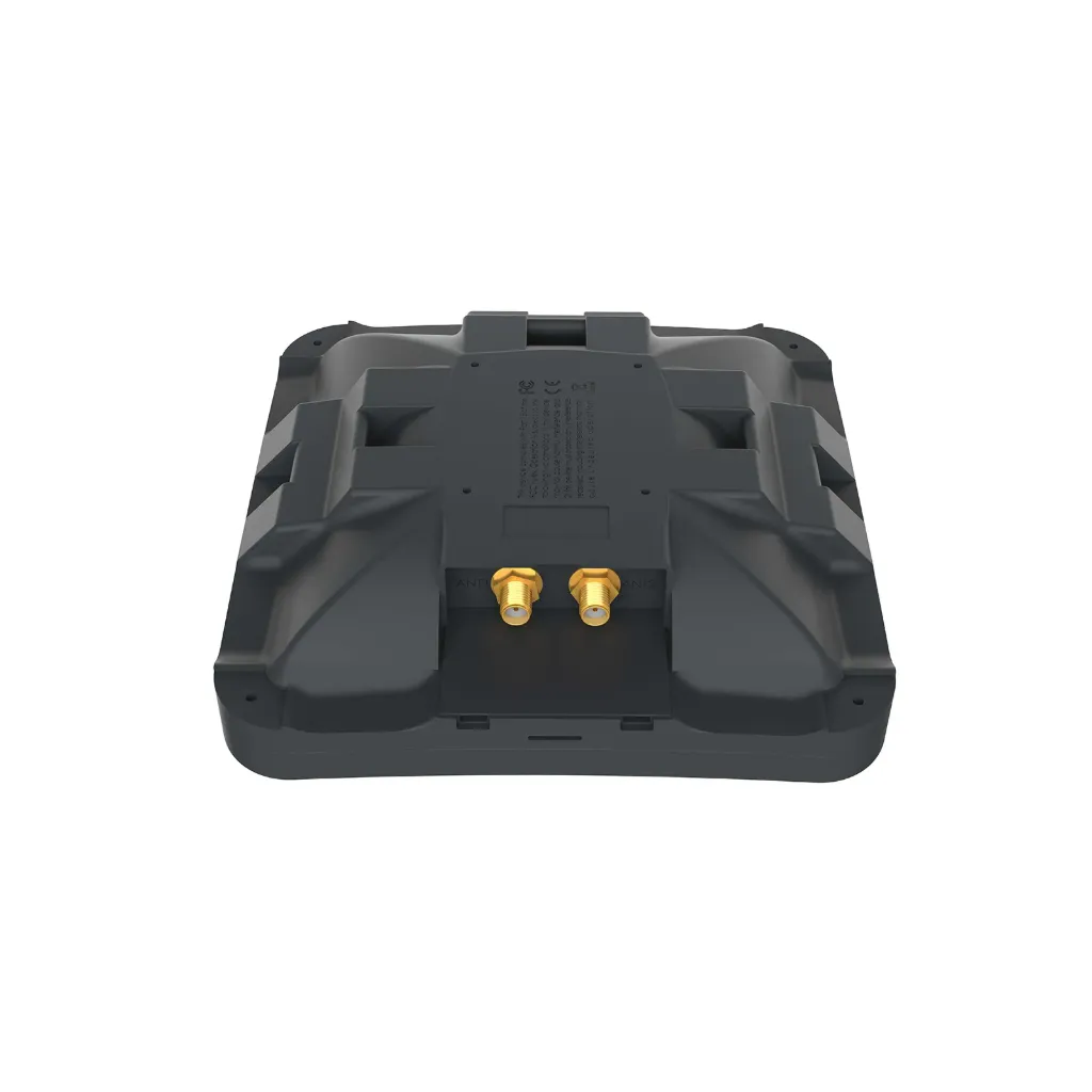 Mikrotik MTAO-LTE-5D-SQ mANT LTE 5o 5dBi LTE antenna with two SMA connectors